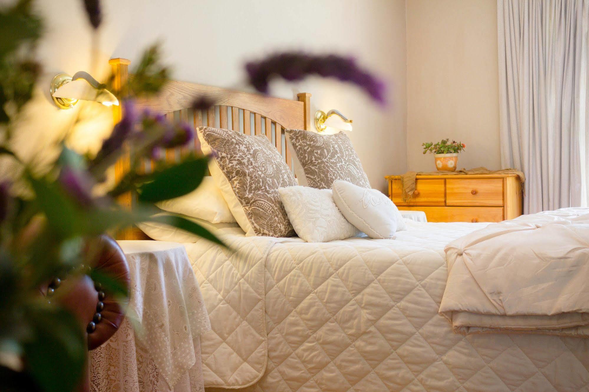 Adley House Bed and Breakfast Oudtshoorn Eksteriør billede